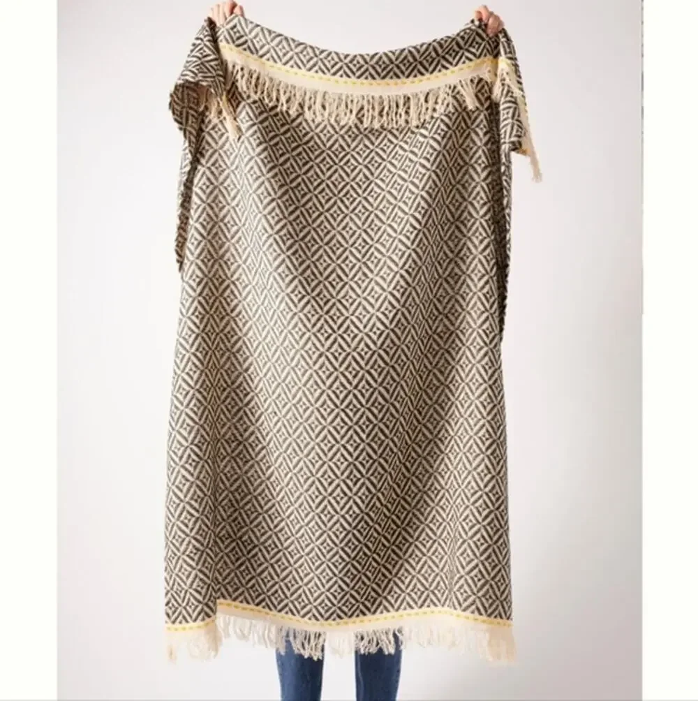Anthropologie Diamond Weave Throw Blanket Navy Charcoal Cream Fringe 50x60